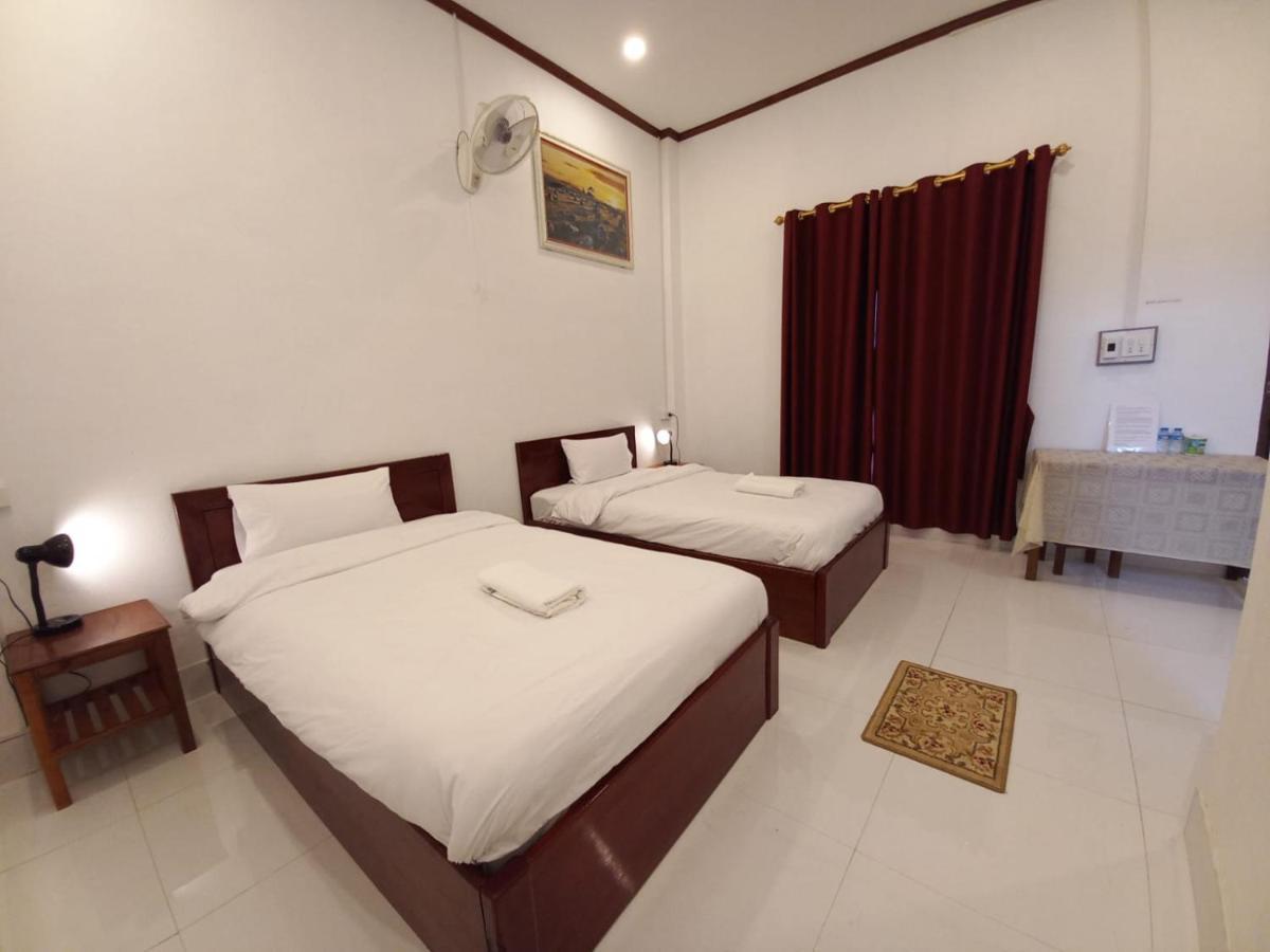 Sipanya Guesthouse Muang Phonsavan Bagian luar foto