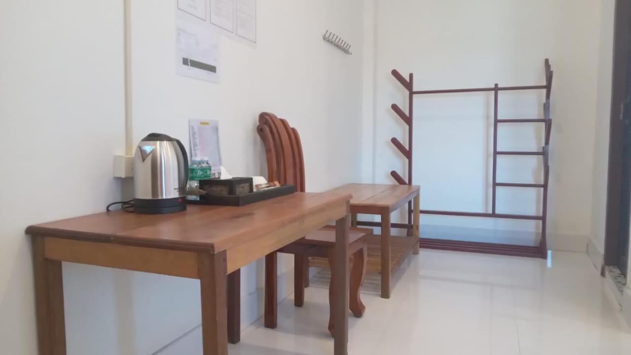 Sipanya Guesthouse Muang Phonsavan Bagian luar foto