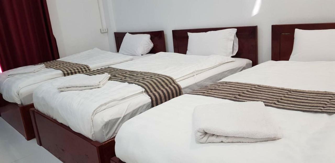 Sipanya Guesthouse Muang Phonsavan Bagian luar foto