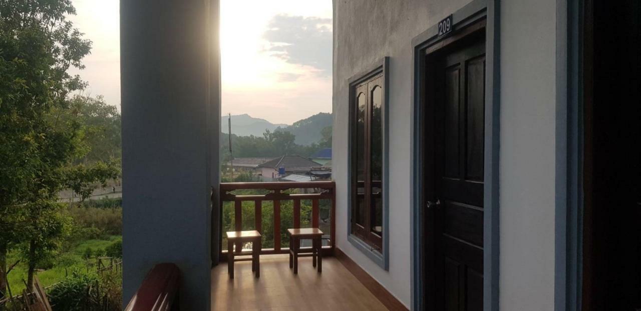 Sipanya Guesthouse Muang Phonsavan Bagian luar foto